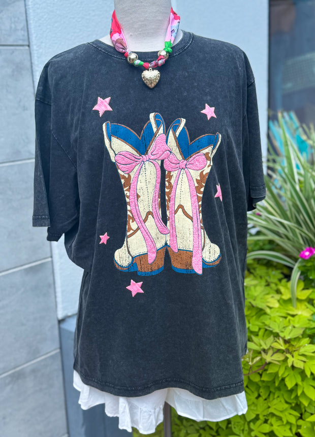 Girlie Boots Tee