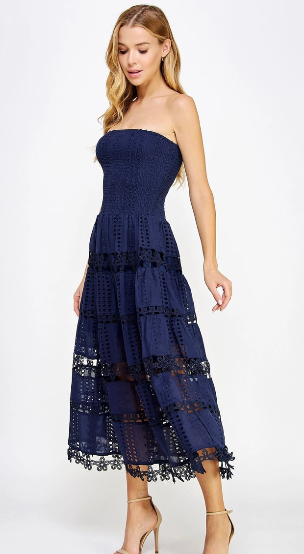 Naomie Eyelet Maxi