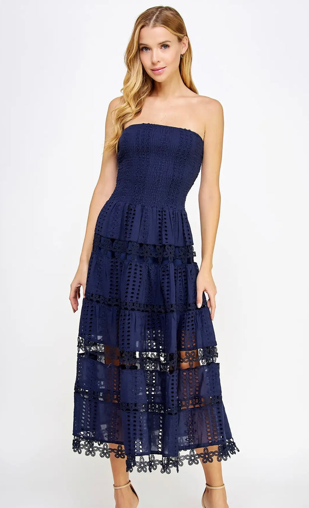 Naomie Eyelet Maxi