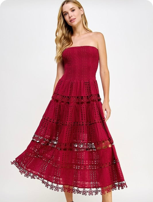 Avery Eyelet Maxi